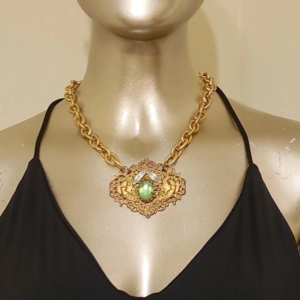 VINTAGE HANDMADE REPURPOSED ANGEL CRYSTAL PENDANT NECKLACE - Picture 4 of 15